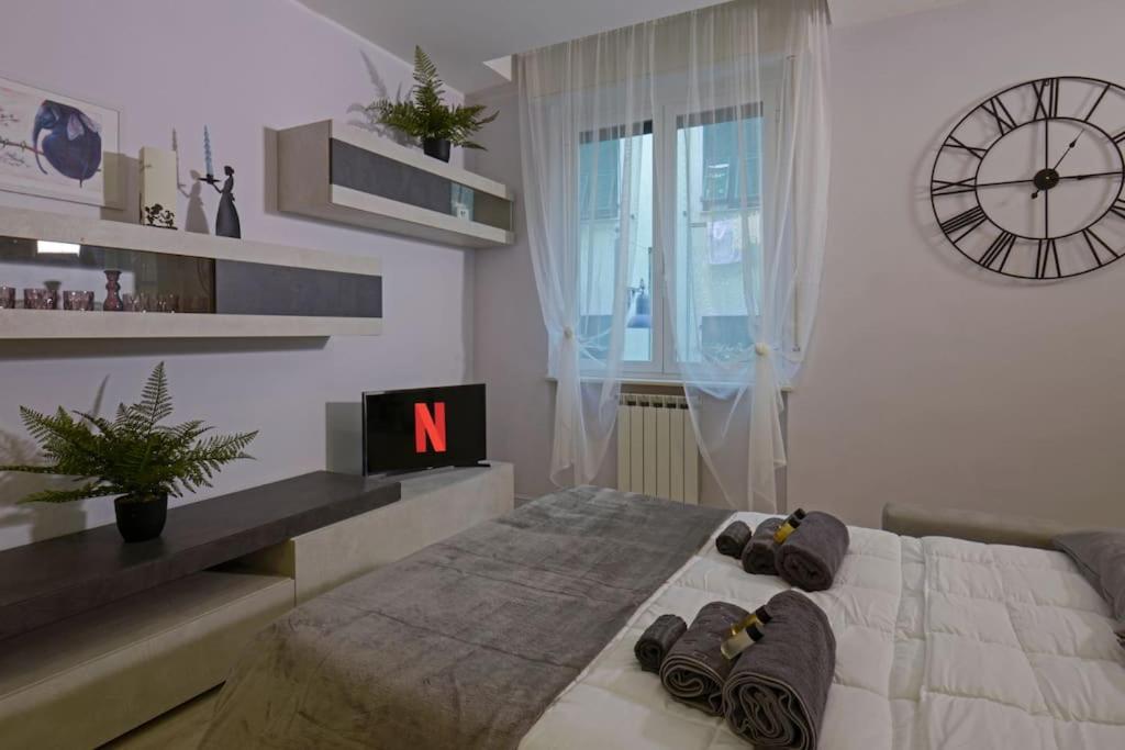 Apartment In Centro Storico Porto Di Savona-spiagge Savona